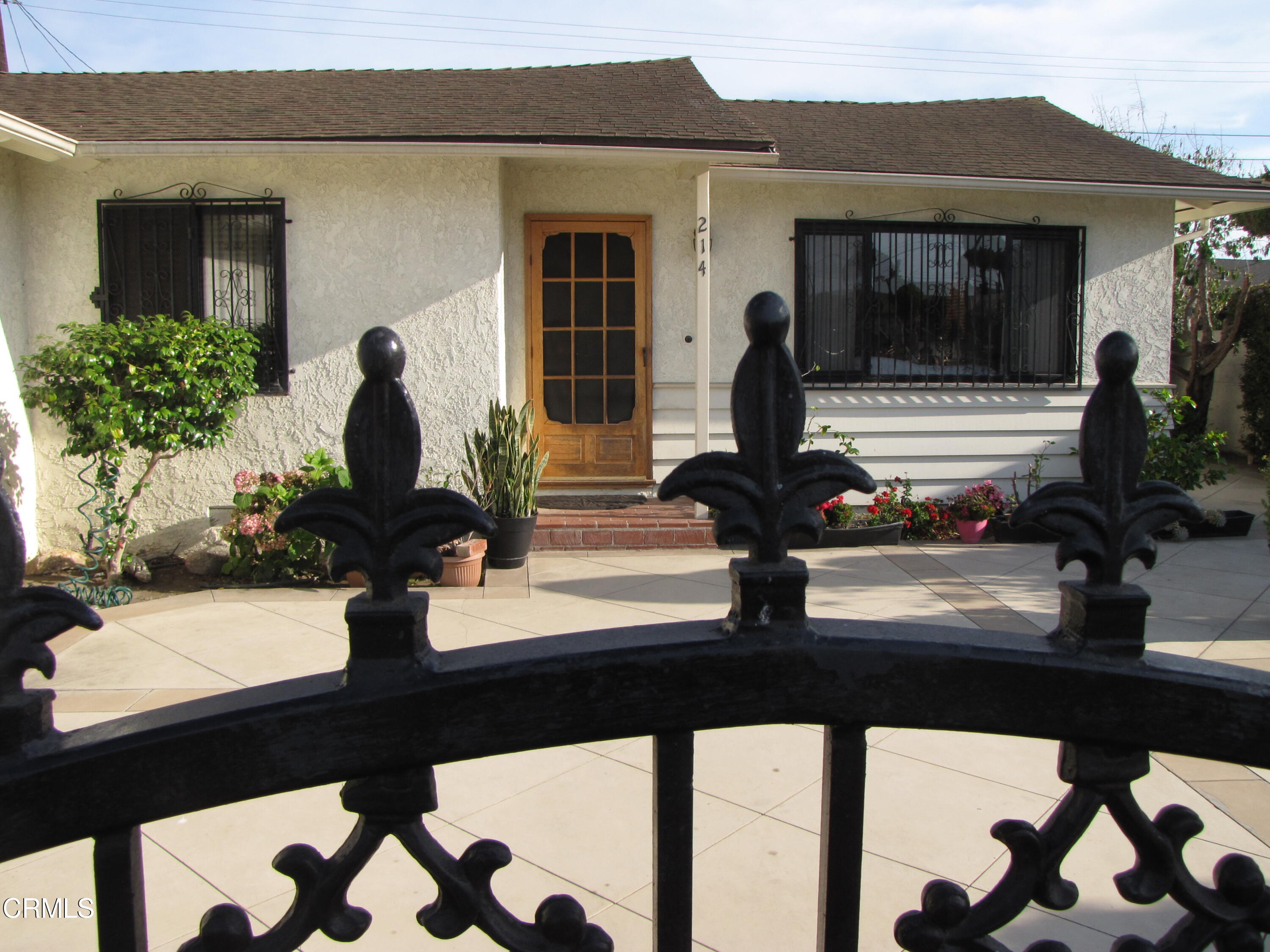 214 West Bard Road Oxnard, CA 93033 - Photo 4 of 71 IMG_0658