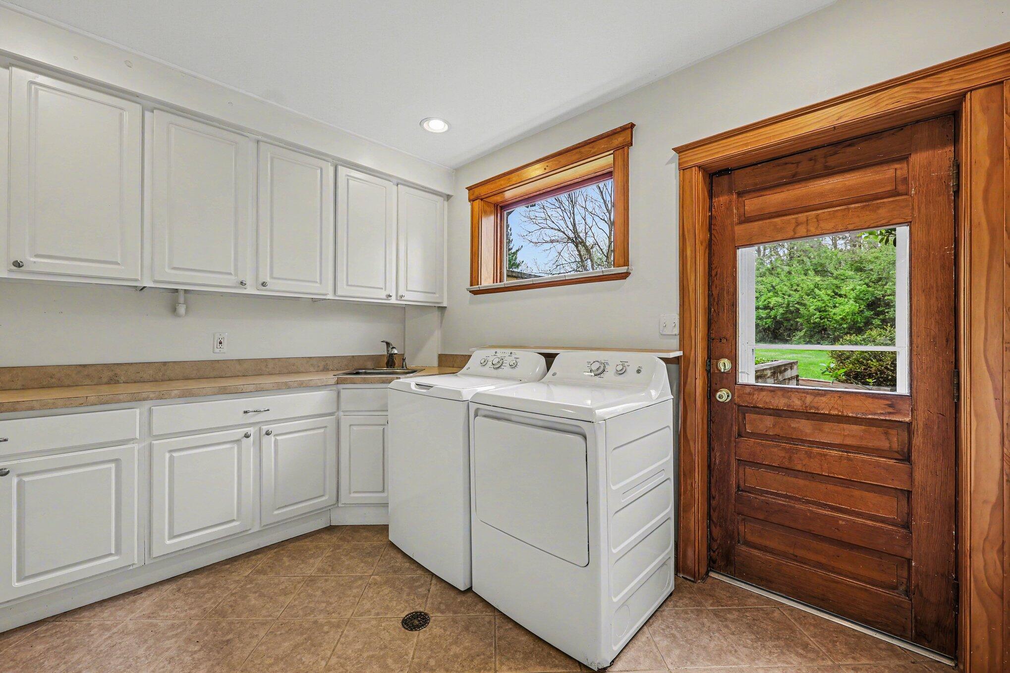 6595 Napier Road Plymouth, MI 48170 - Photo 23 of 35 023_file_1899