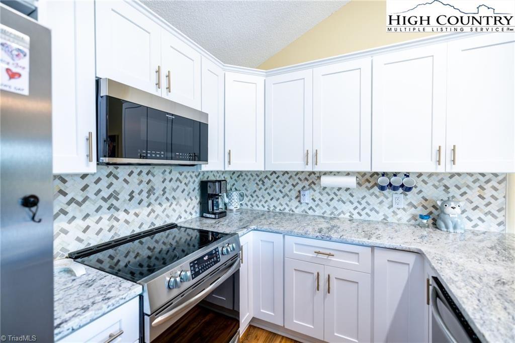 30 Village Road Glade Valley, NC 28627 - Photo 18 of 42