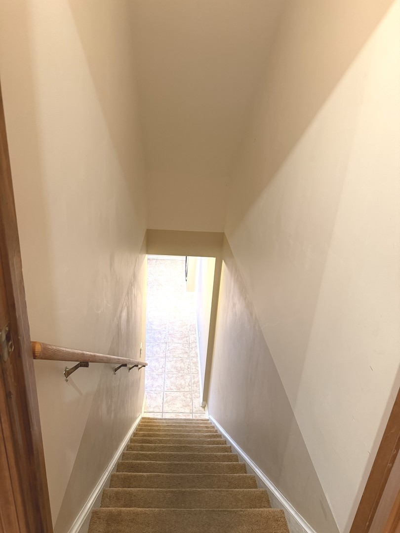 864 Genesee Drive Naperville, IL 60563 - Photo 22 of 31 a view of a room with window