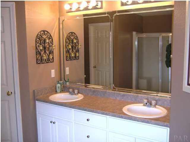 437 Turnberry Road Cantonment, FL 32533 - Photo 4 of 5 Gallery Image 4