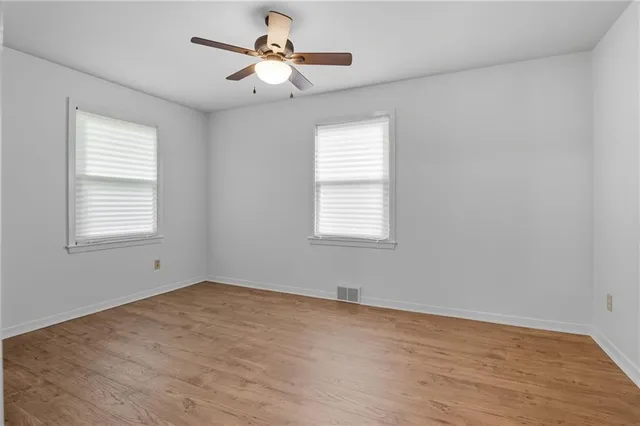 $275,000 | 2943 North Walnut Street, Avondale, MO 64117