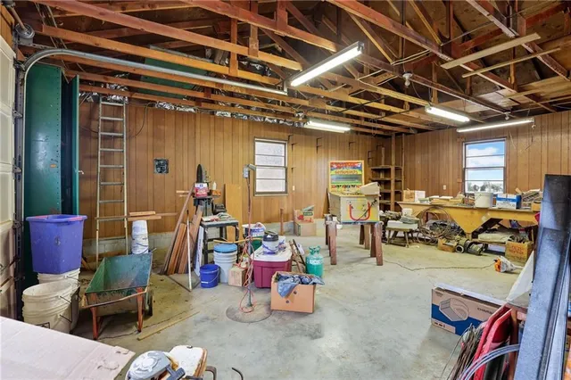 $275,000 | 2943 North Walnut Street, Avondale, MO 64117