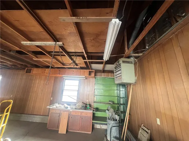 $275,000 | 2943 North Walnut Street, Avondale, MO 64117