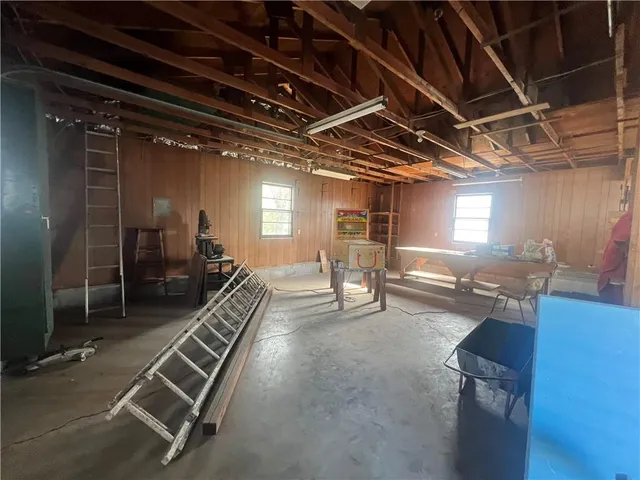 $275,000 | 2943 North Walnut Street, Avondale, MO 64117