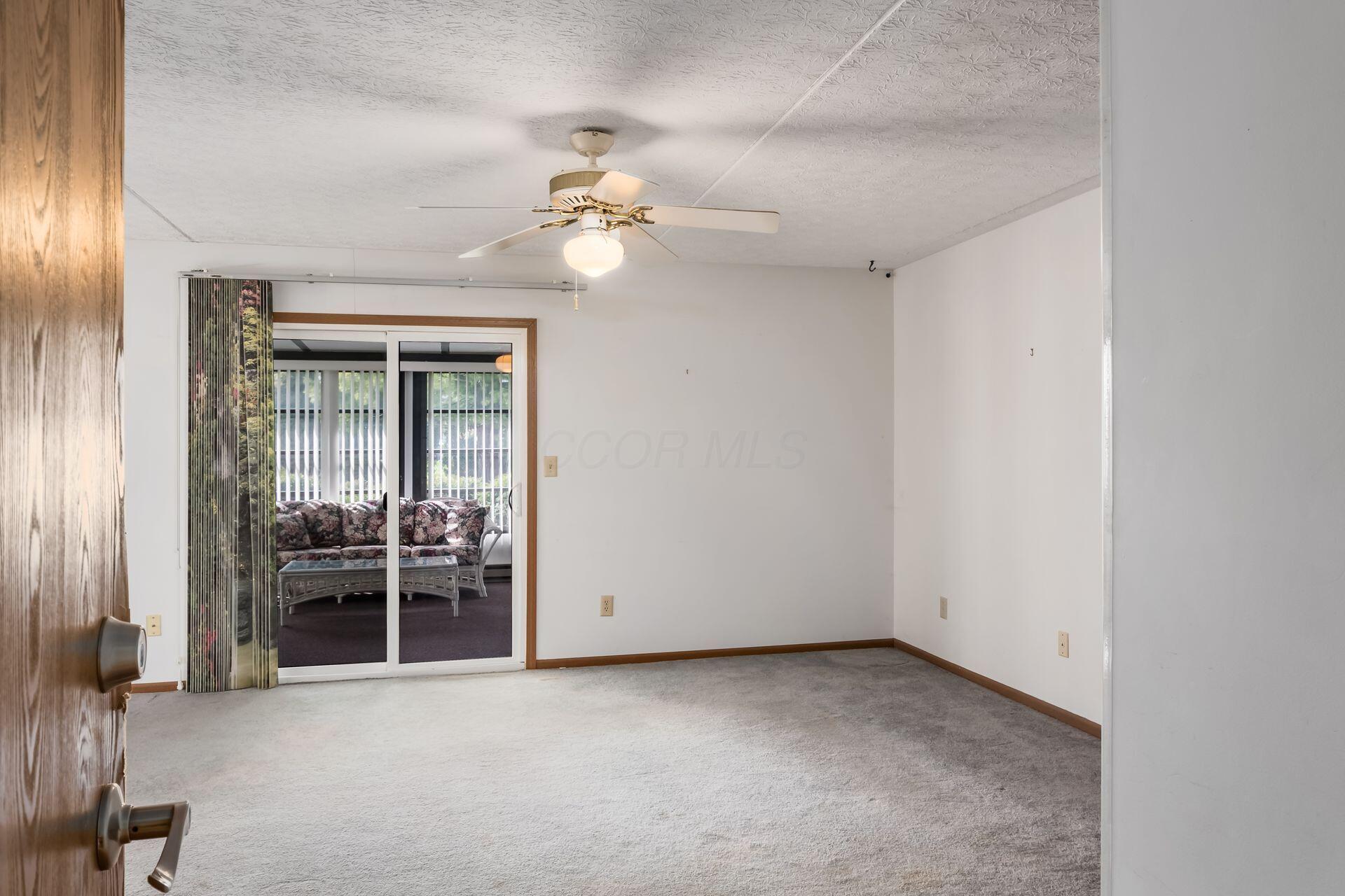 5885 Beechcroft Road, Unit 114 Columbus, OH 43229 - Photo 3 of 31 5885 Beechcroft Road 114