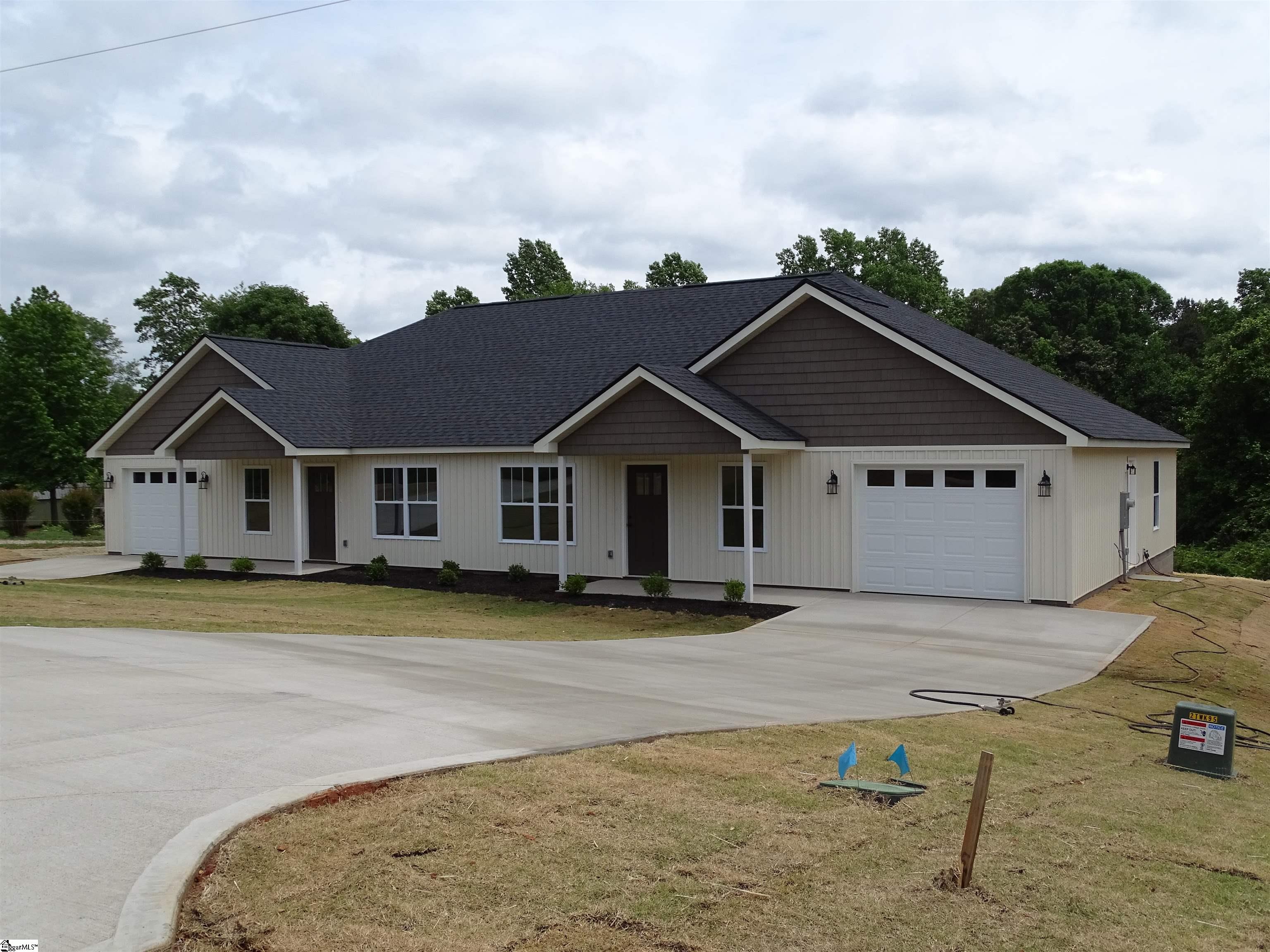 250-254 Brewton Road Spartanburg, SC 29301 - Photo 1 of 42