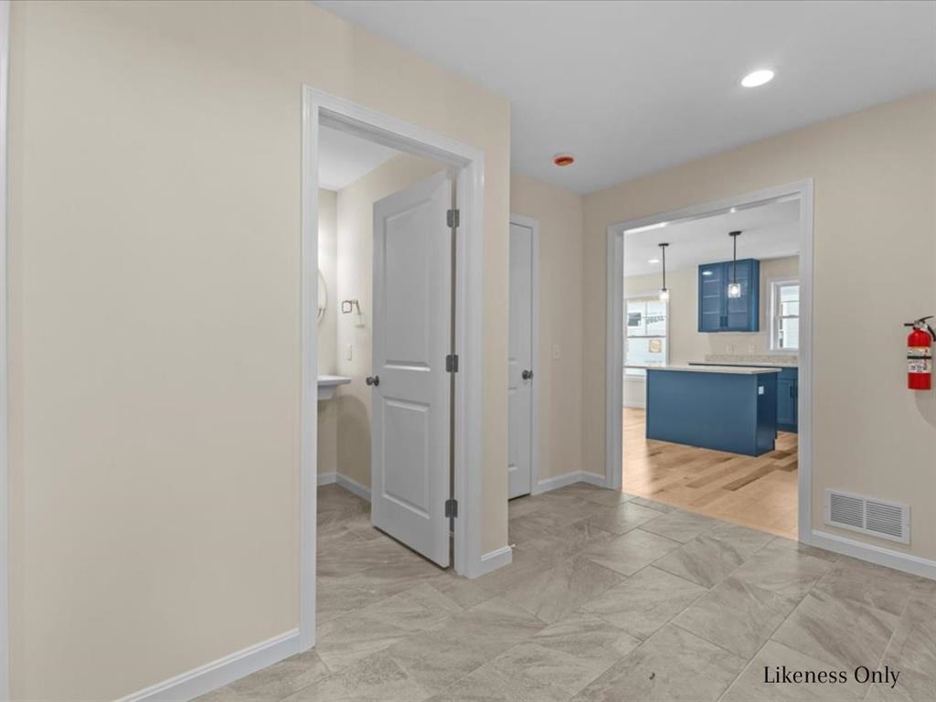 94 Greenbrook Circle, Unit 12 Milton, VT 05468 - Photo 5 of 35