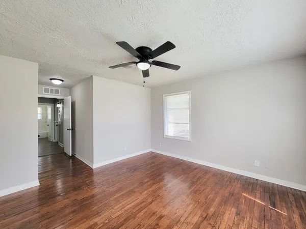 $1,875 | 5815 Southseas Street, Houston, TX 77033