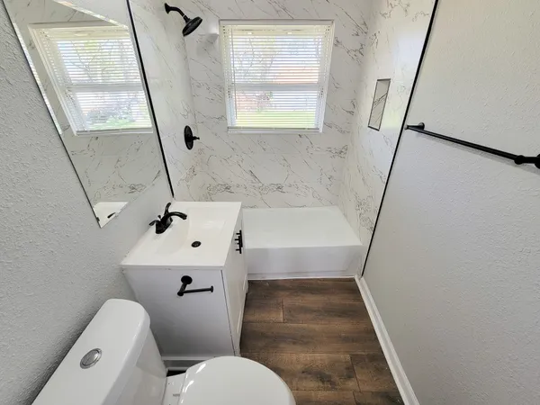 $2,000 | 5815 Southseas Street, Houston, TX 77033