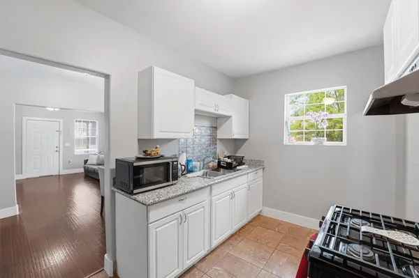 $300,000 | 4426 Canal Street, Houston, TX 77011