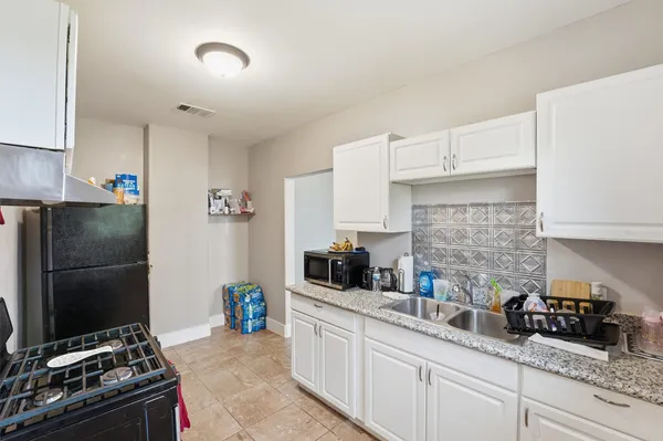 $300,000 | 4426 Canal Street, Houston, TX 77011