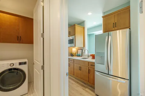 $865,000 | 1201 Del Rancho Way, Petaluma, CA 94954