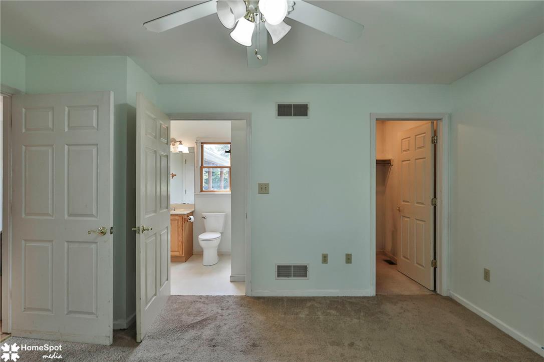 829 Georgetown Road Nazareth, PA 18064 - Photo 43 of 54 In-law suite bedroom with attached bath and walk-in closet.