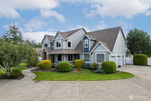 $929,900 | 26213 13th Avenue East, Spanaway, WA 98387