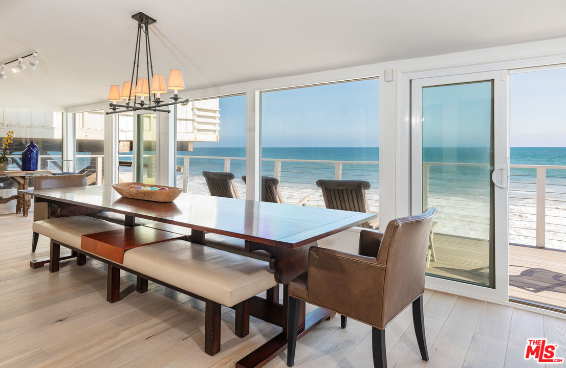 19232 Pacific Coast Highway Malibu, CA 90265 - Photo 12 of 23