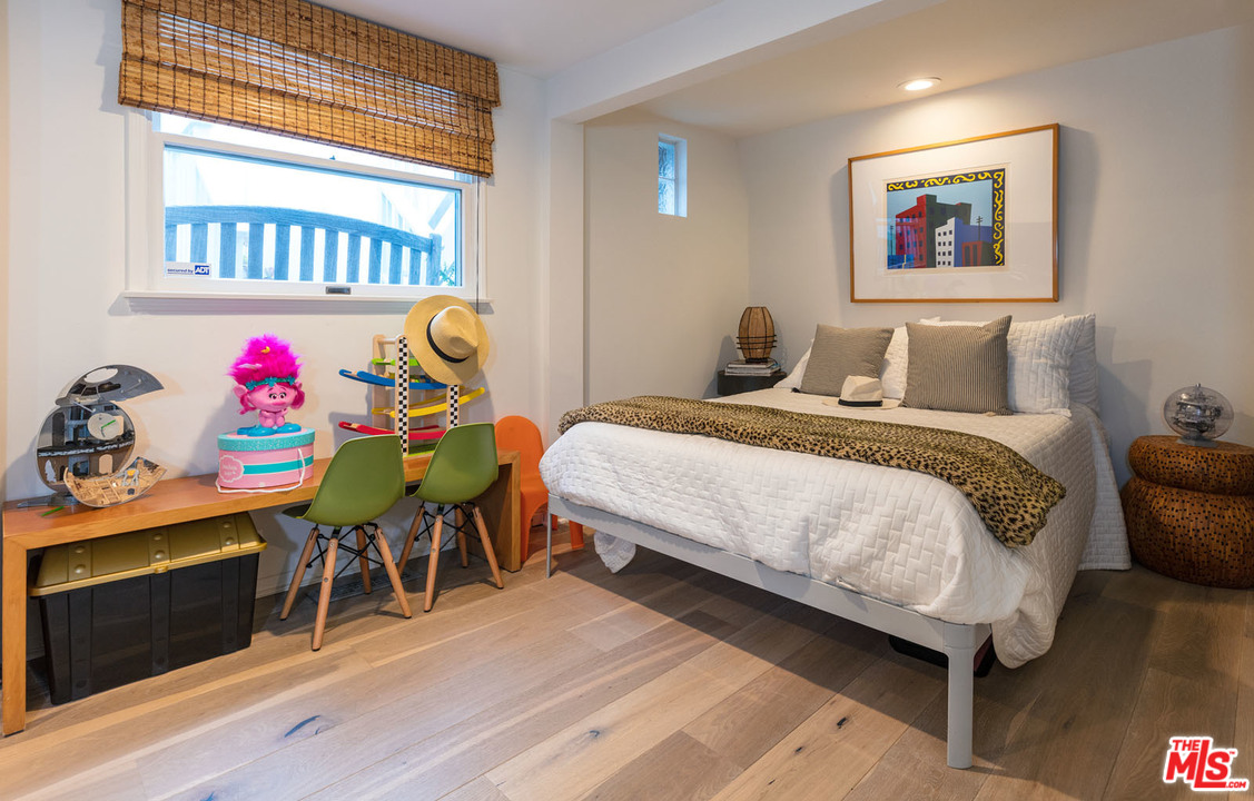 19232 Pacific Coast Highway Malibu, CA 90265 - Photo 19 of 23