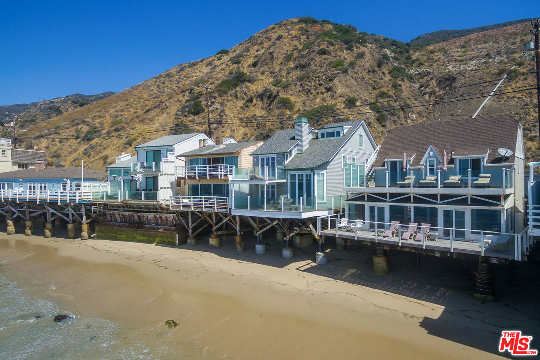 19232 Pacific Coast Highway Malibu, CA 90265 - Photo 3 of 23