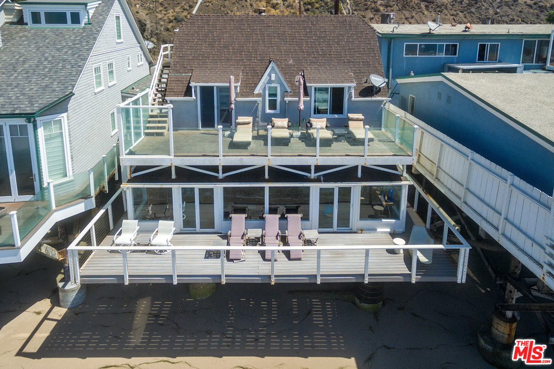 19232 Pacific Coast Highway Malibu, CA 90265 - Photo 4 of 23