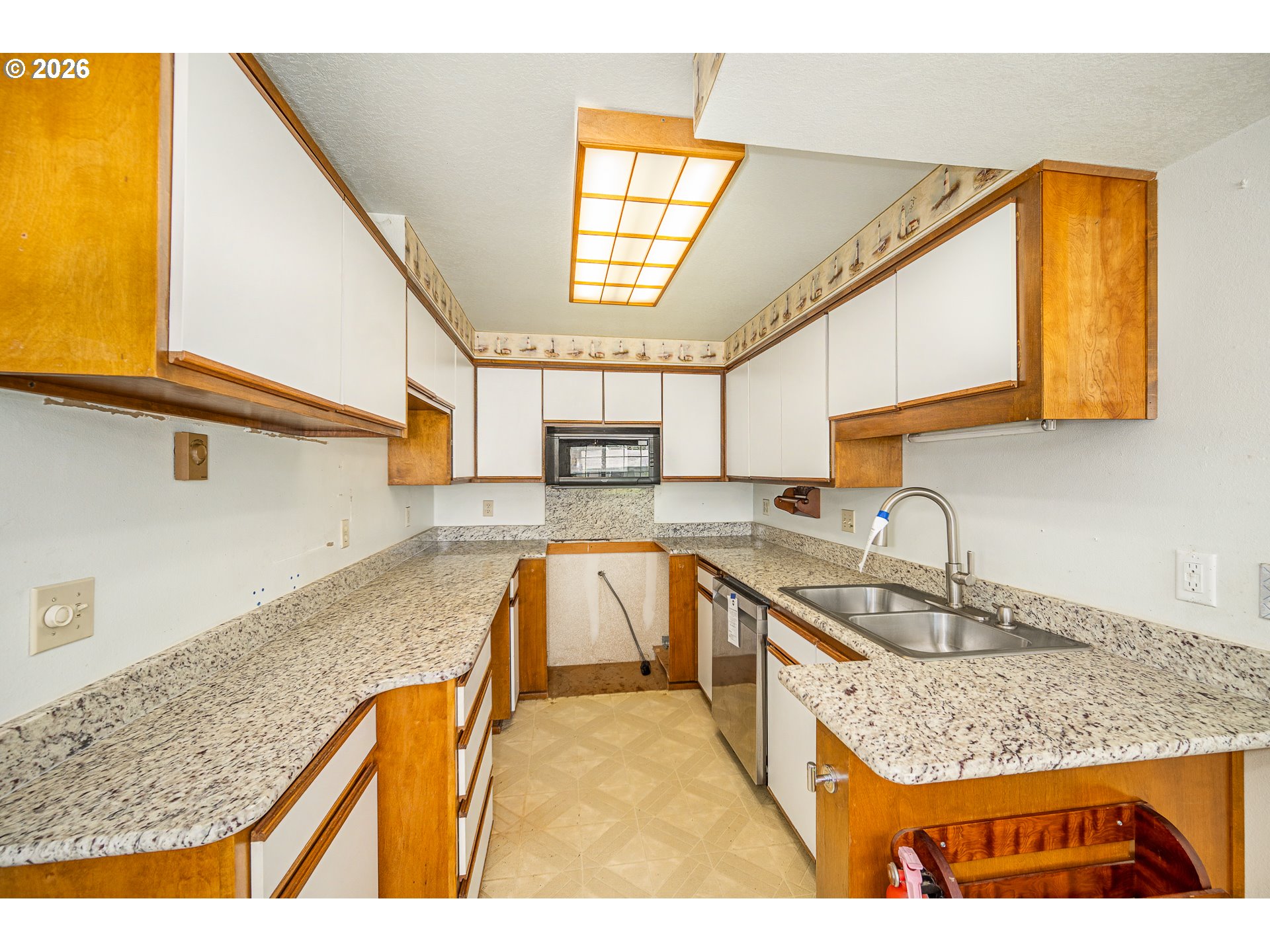 2365 L Street Springfield, OR 97477 - Photo 6 of 18