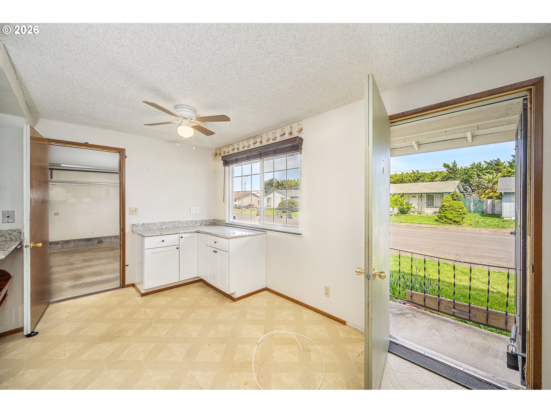 2365 L Street Springfield, OR 97477 - Photo 7 of 18