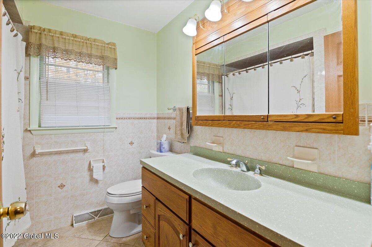 71 Frederick Street Ballston Spa, NY 12020 - Photo 12 of 32 11-FJD_5613