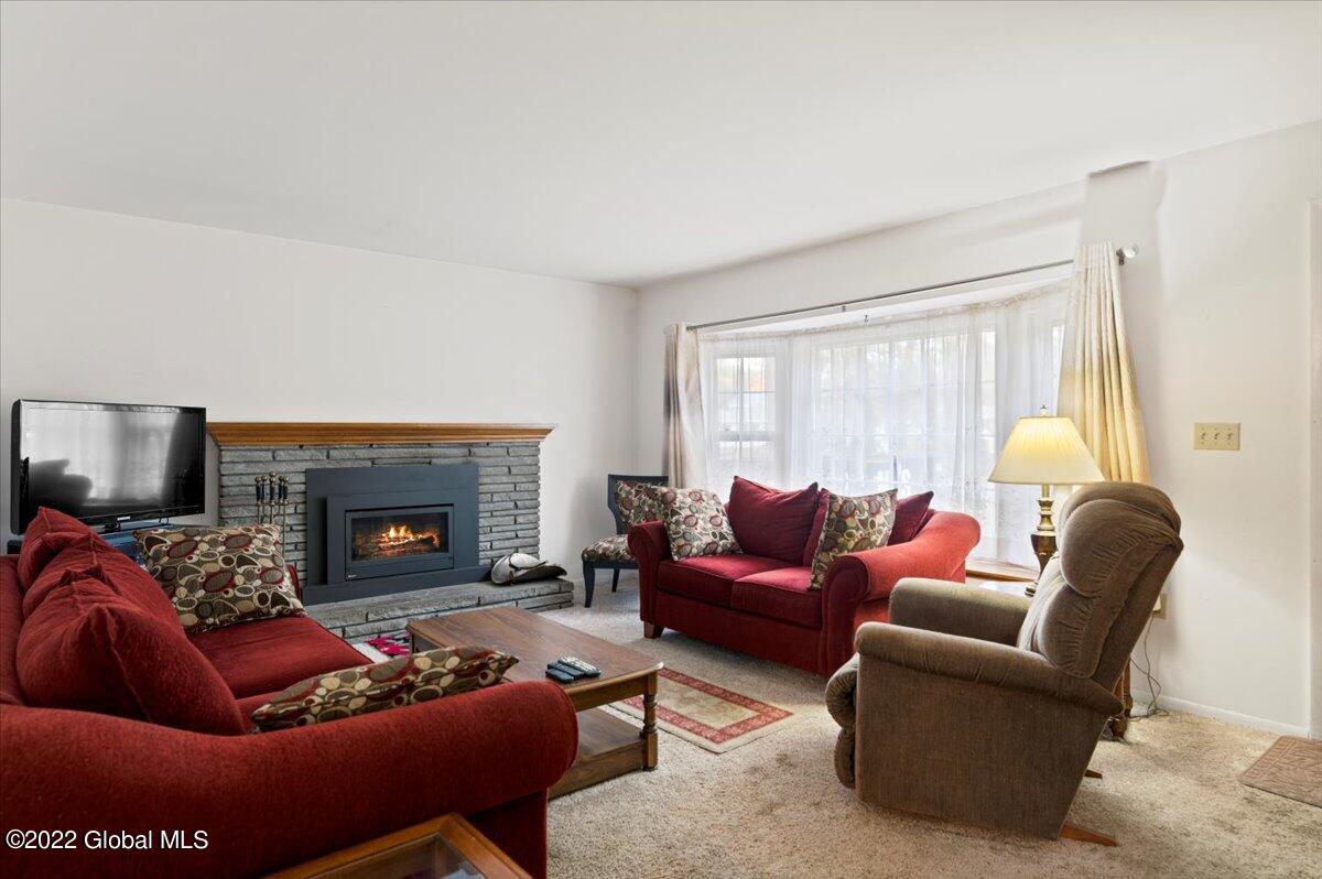 71 Frederick Street Ballston Spa, NY 12020 - Photo 2 of 32 06-FJD_5598
