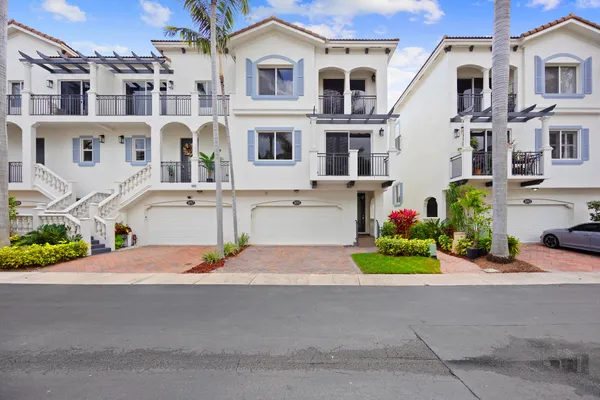$1,179,000 | 3055 Waterside Circle, Boynton Beach, FL 33435