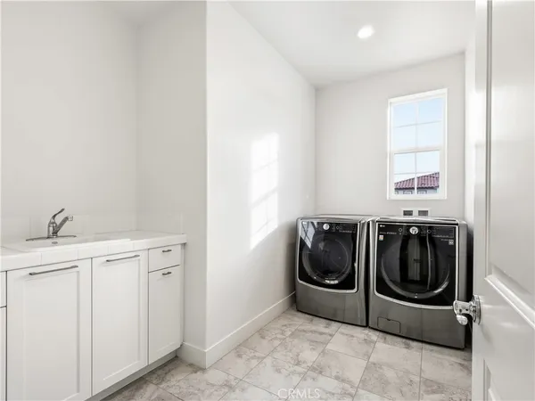 $1,190,000 | 19149 Lauren Lane, Saugus, CA 91350