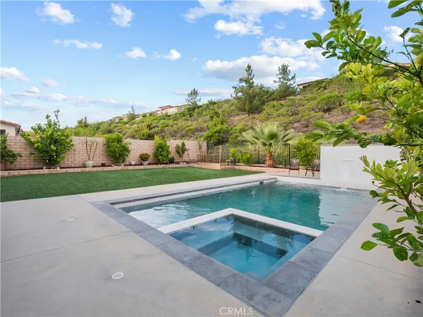 $1,190,000 | 19149 Lauren Lane, Saugus, CA 91350