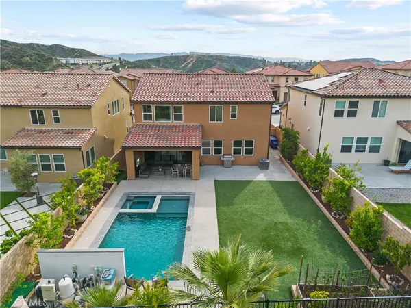 $1,190,000 | 19149 Lauren Lane, Saugus, CA 91350