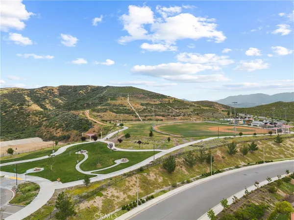 $1,190,000 | 19149 Lauren Lane, Saugus, CA 91350