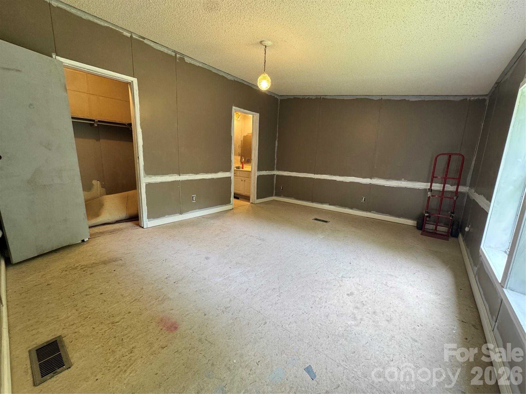 151 Rash Road Lincolnton, NC 28092 - Photo 15 of 37 Gallery Image 15