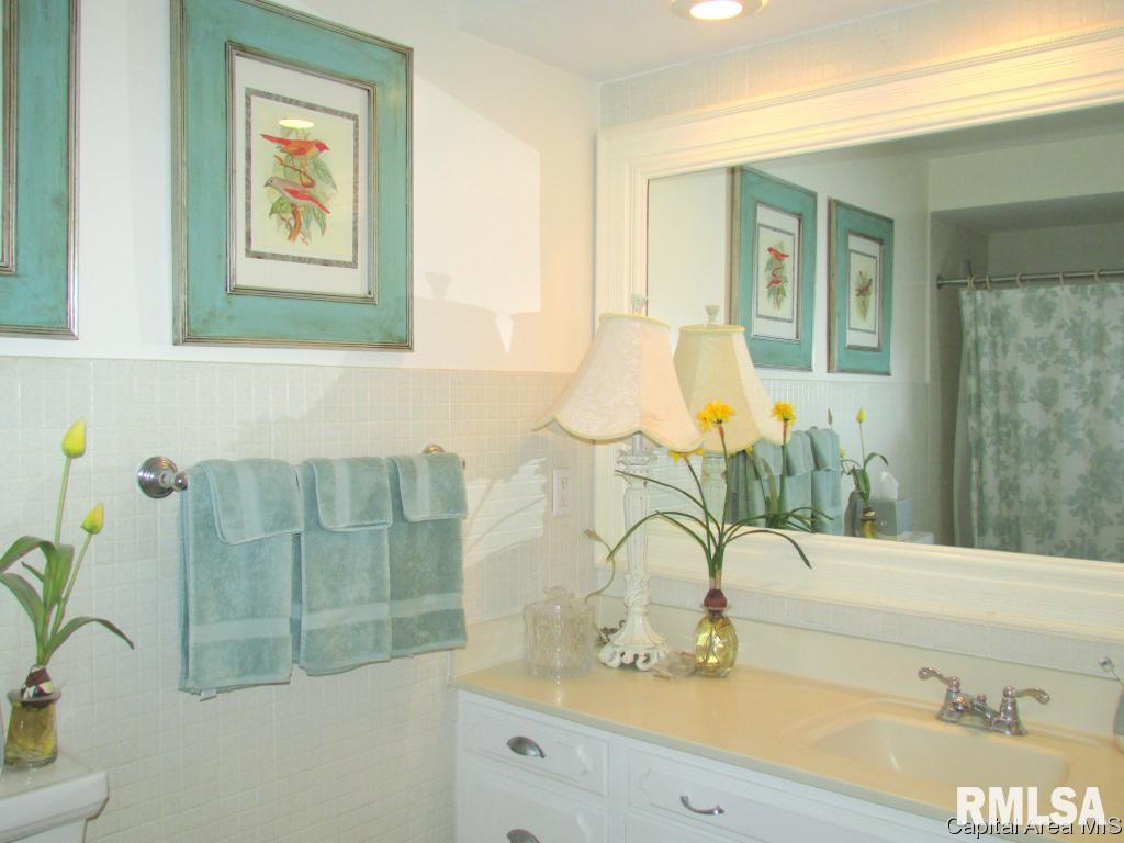 2305 South Bates Springfield, IL 62704 - Photo 16 of 19 Gallery Image 16