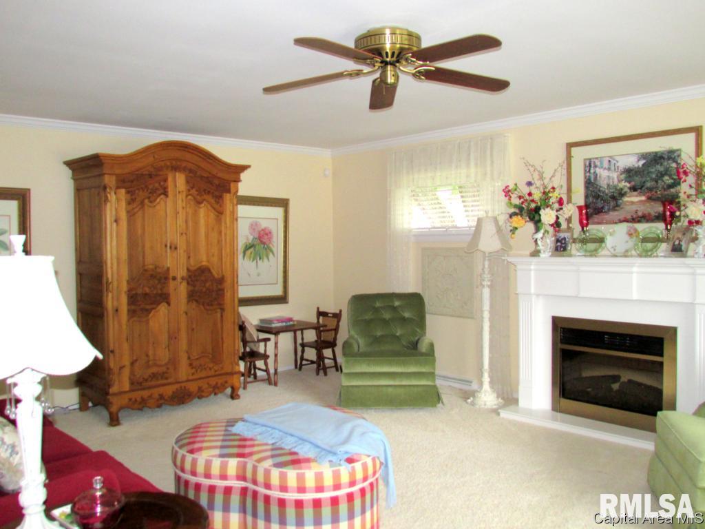 2305 South Bates Springfield, IL 62704 - Photo 4 of 19 Gallery Image 4