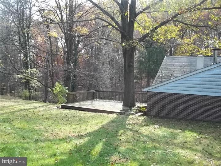 565 Sunnybrook Road Pottstown, PA 19464 - Photo 3 of 14 Exterior Back