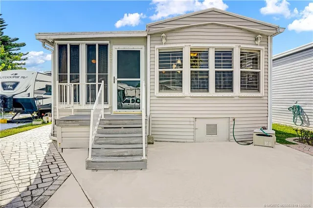 $229,000 | 587 Nettles Boulevard, Jensen Beach, FL 34957