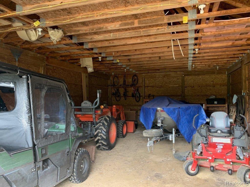 1940 Hadley Road Lapeer, MI 48446 - Photo 10 of 55
