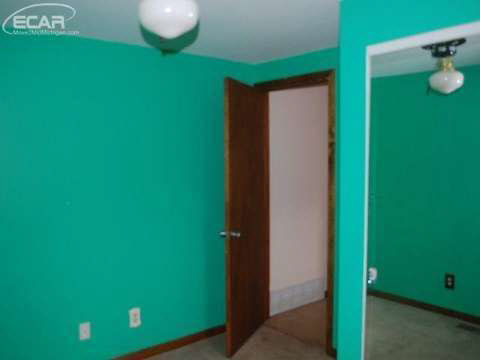 1492 West Stanley Road Mount Morris, MI 48458 - Photo 15 of 19 20435761-14.JPG
