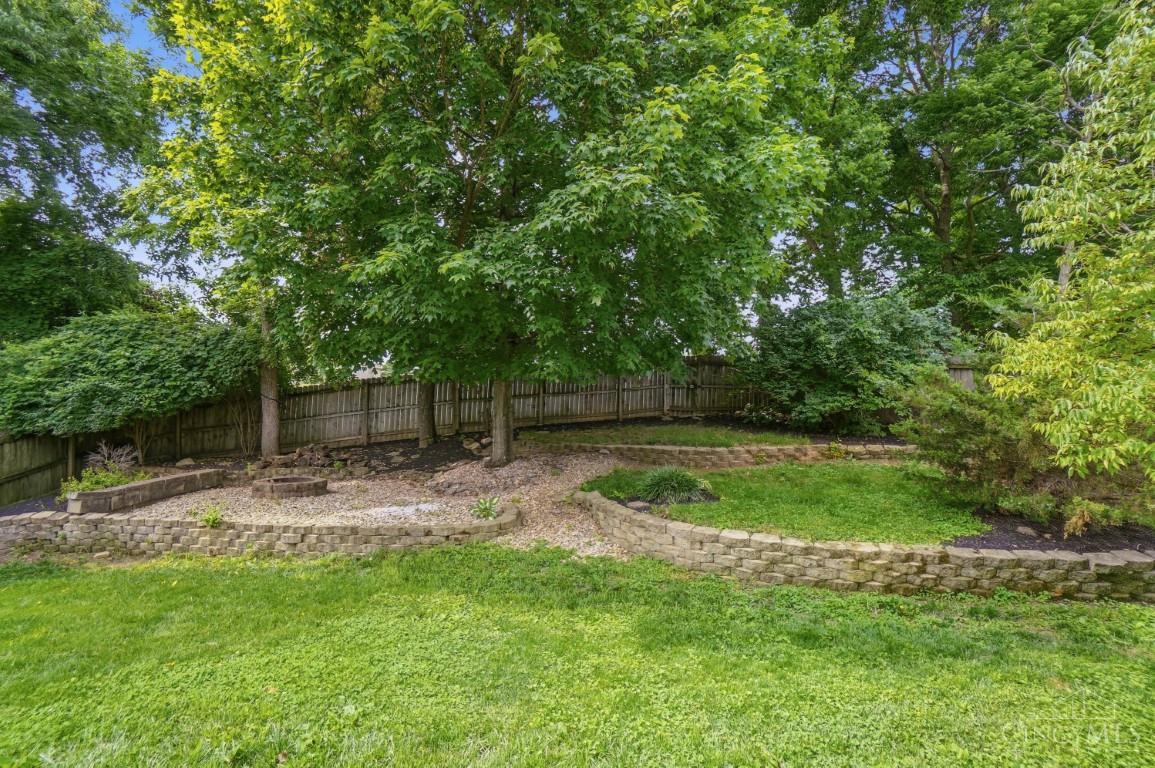 9575 Deer Track Road West Chester, OH 45069 - Photo 48 of 56