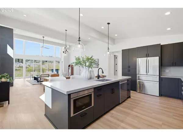 $1,299,000 | 3490 Southview Drive, Eugene, OR 97405