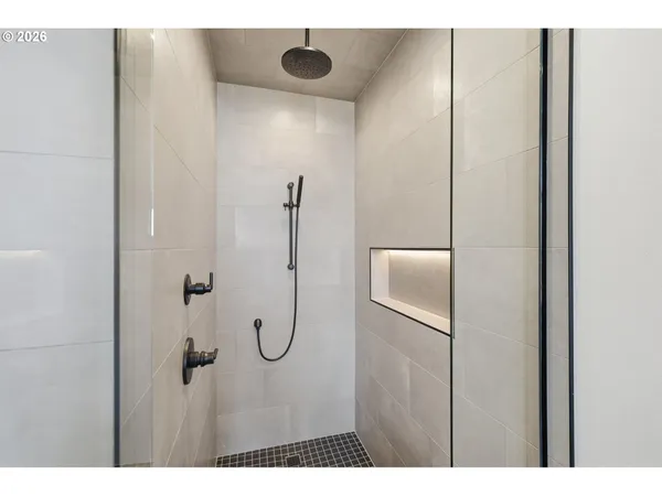 $1,299,000 | 3490 Southview Drive, Eugene, OR 97405