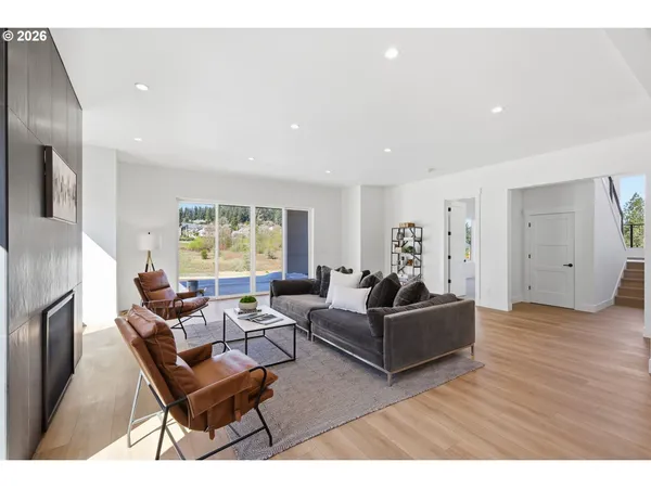 $1,299,000 | 3490 Southview Drive, Eugene, OR 97405