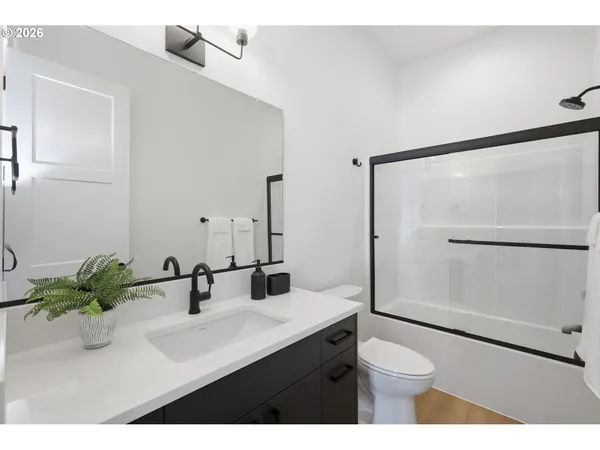 $1,299,000 | 3490 Southview Drive, Eugene, OR 97405