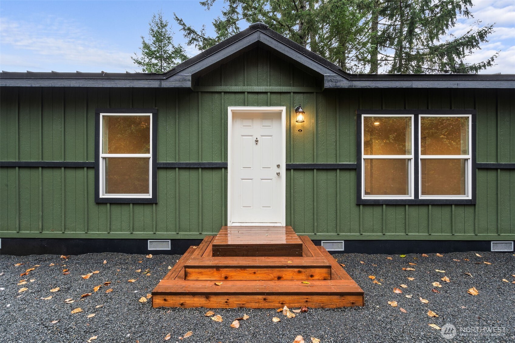 175 Boyd Road Randle, WA 98377 - Photo 3 of 26 a front view of a house with a yard