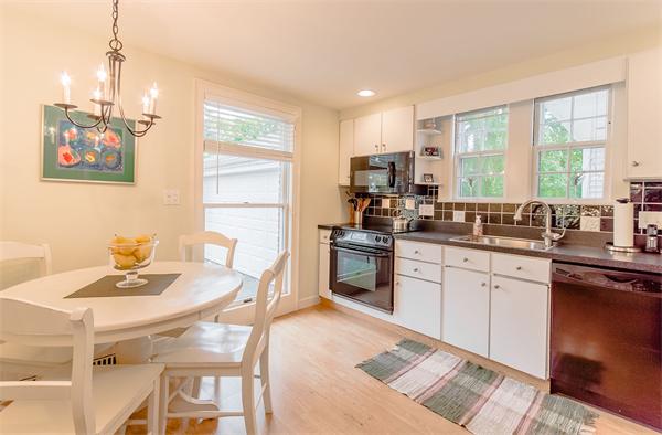 30 Mayflower Road Needham, MA 02492 - Photo 6 of 19 Gallery Image 6