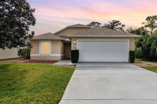 front view of house with a yard