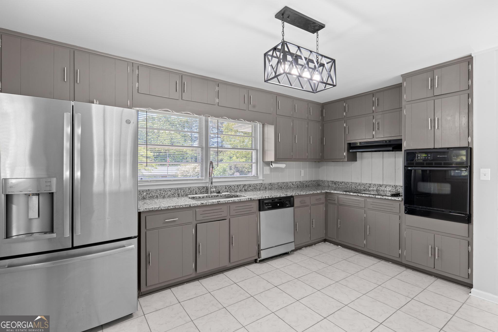 206 Evenview Circle Jonesboro, GA 30236 - Photo 15 of 41