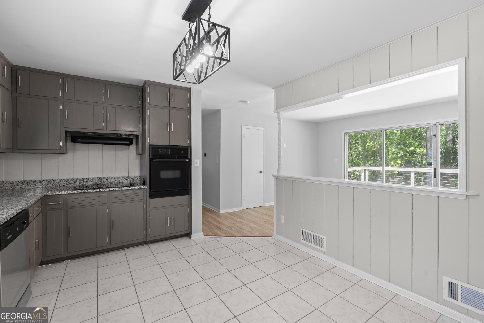 206 Evenview Circle Jonesboro, GA 30236 - Photo 16 of 41