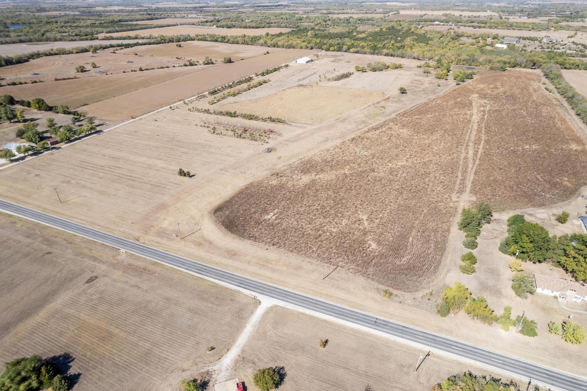 2498 Southwest 100th Street Augusta, KS 67010 - Photo 3 of 8